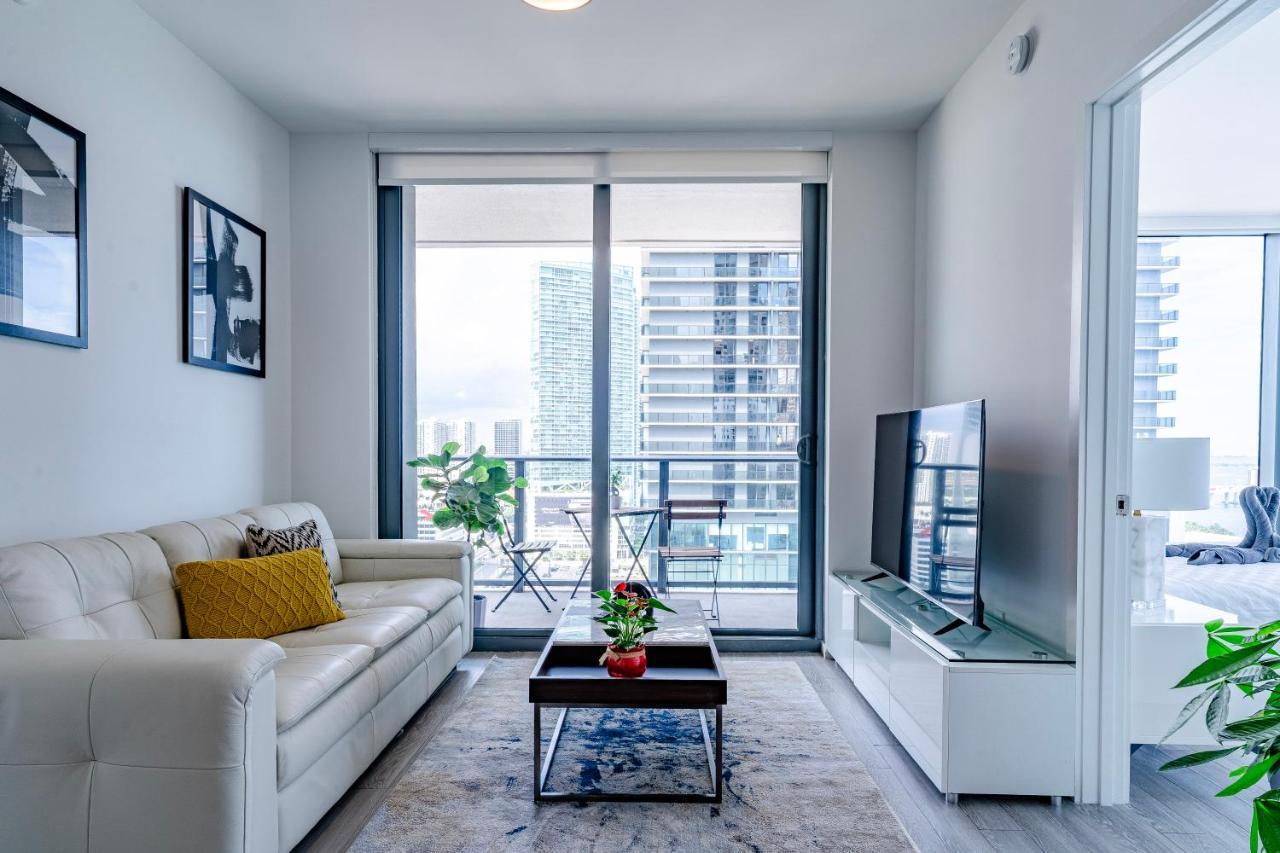Luxurious 2-Bed Apartment With Breathtaking Bay Views!! Miami Buitenkant foto