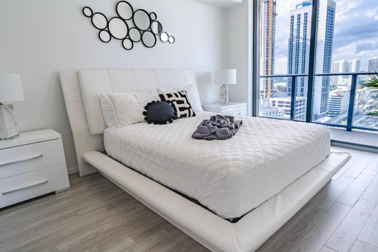 Luxurious 2-Bed Apartment With Breathtaking Bay Views!! Miami Buitenkant foto