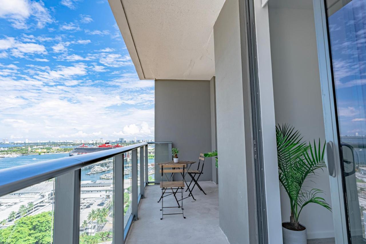 Luxurious 2-Bed Apartment With Breathtaking Bay Views!! Miami Buitenkant foto